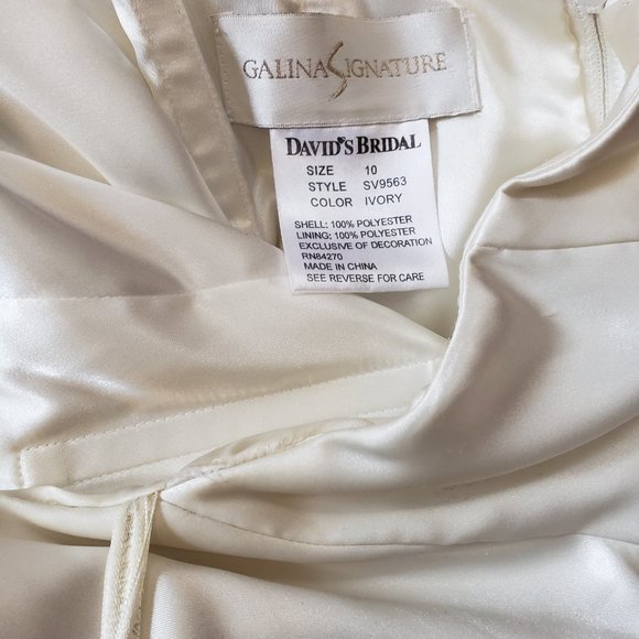 Galina Signature Collection-Applique Chiffon Tall Wedding Dress with train. - Picture 4 of 8